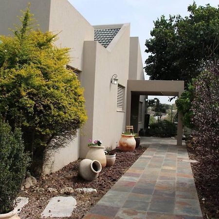 Villa קשת בענן Modi'ín Exterior foto
