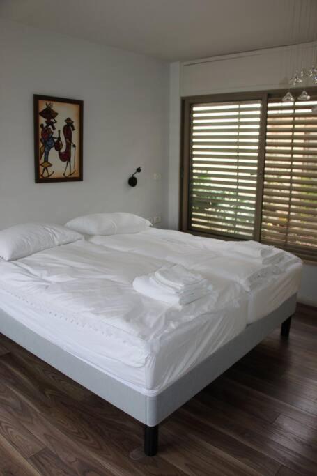 Villa קשת בענן Modi'ín Exterior foto